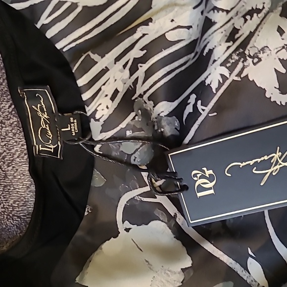 WAS $30. DG2 by DIANE GILMAN Hi Lo Sleeveless Blouse so soft - Picture 11 of 16